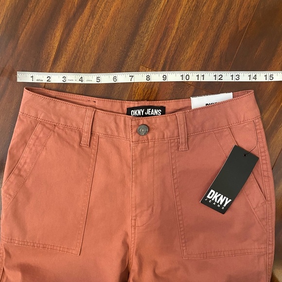 DKNY Canyon Rose Coral High Rise Slim Straight Leg Cropped size 2/26 - Picture 12 of 12